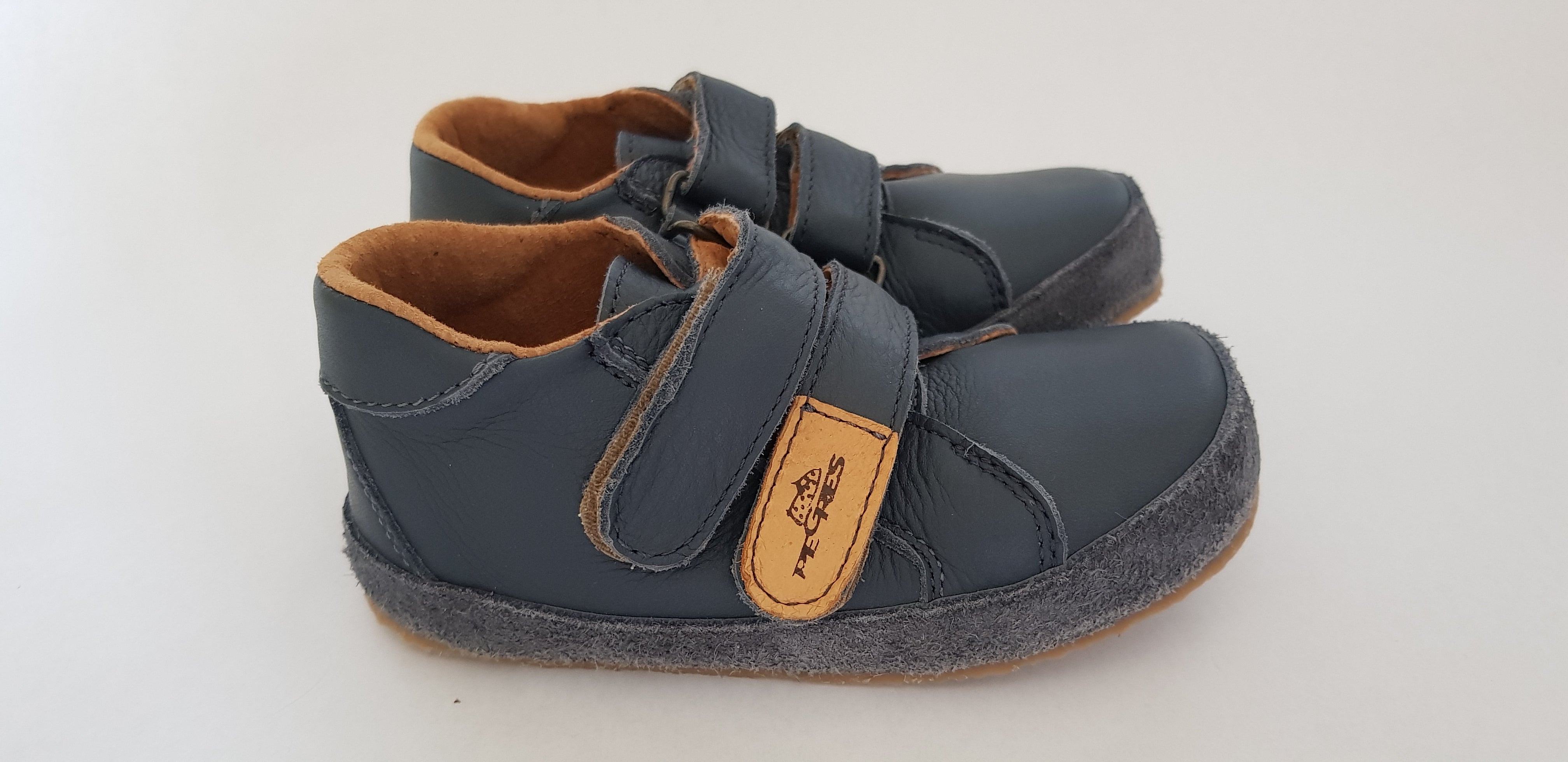 Barefoot-Friendly Blue Soft Leather Shoes for Children