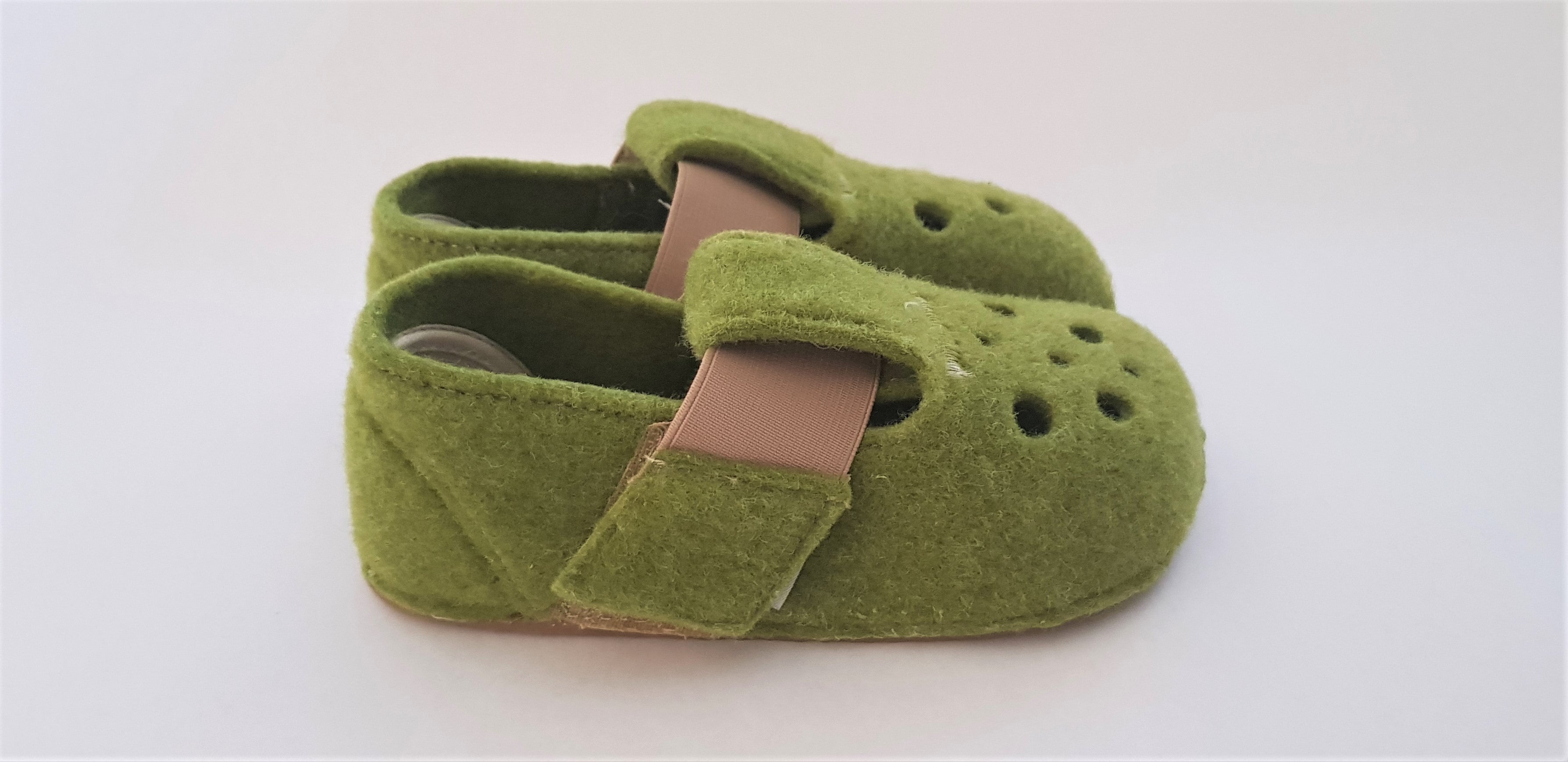 Warm Slippers with cut outs Green