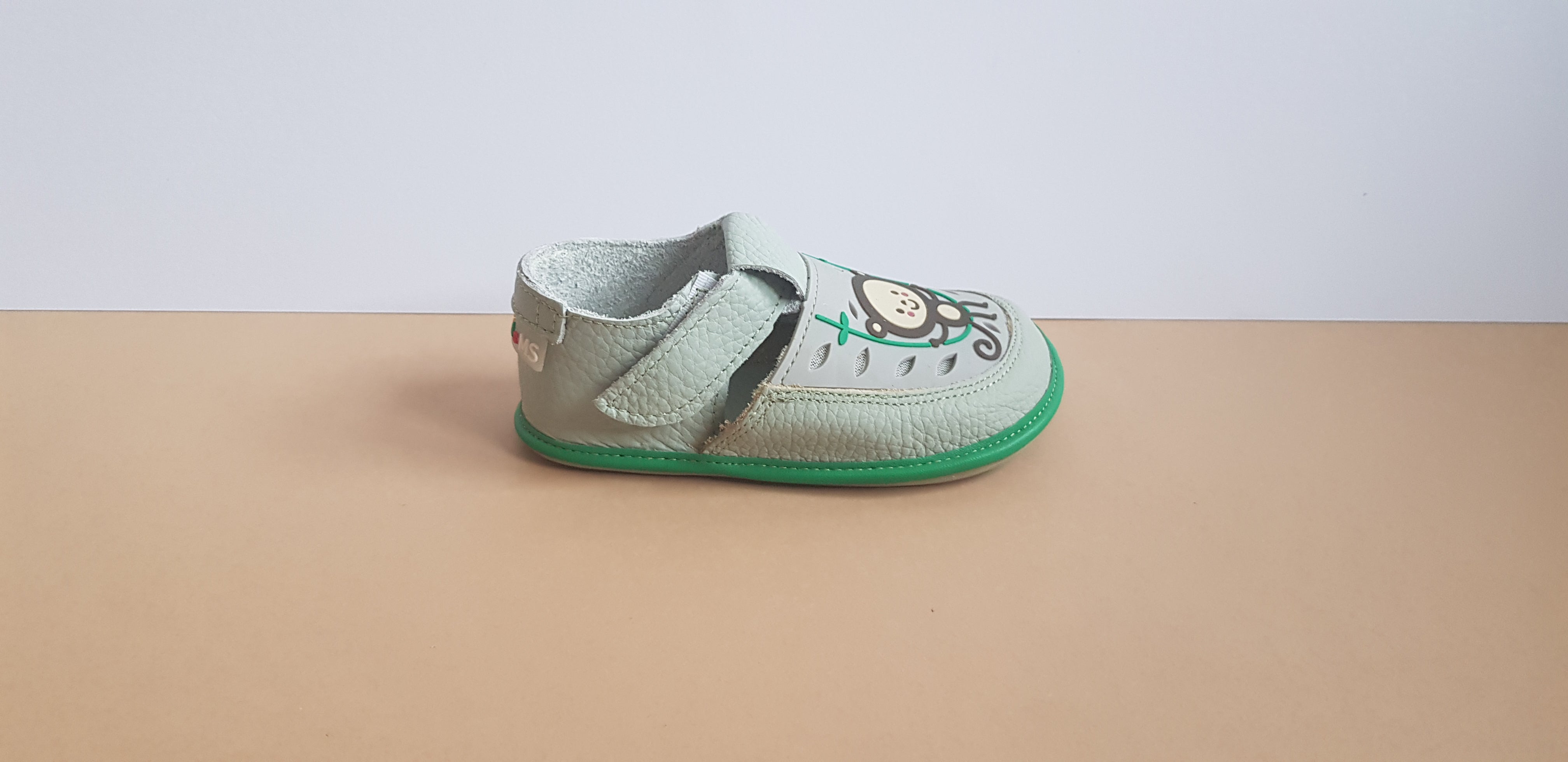 Barefoot leather Flexible kids shoes, anatomically shaped with a monkey motive