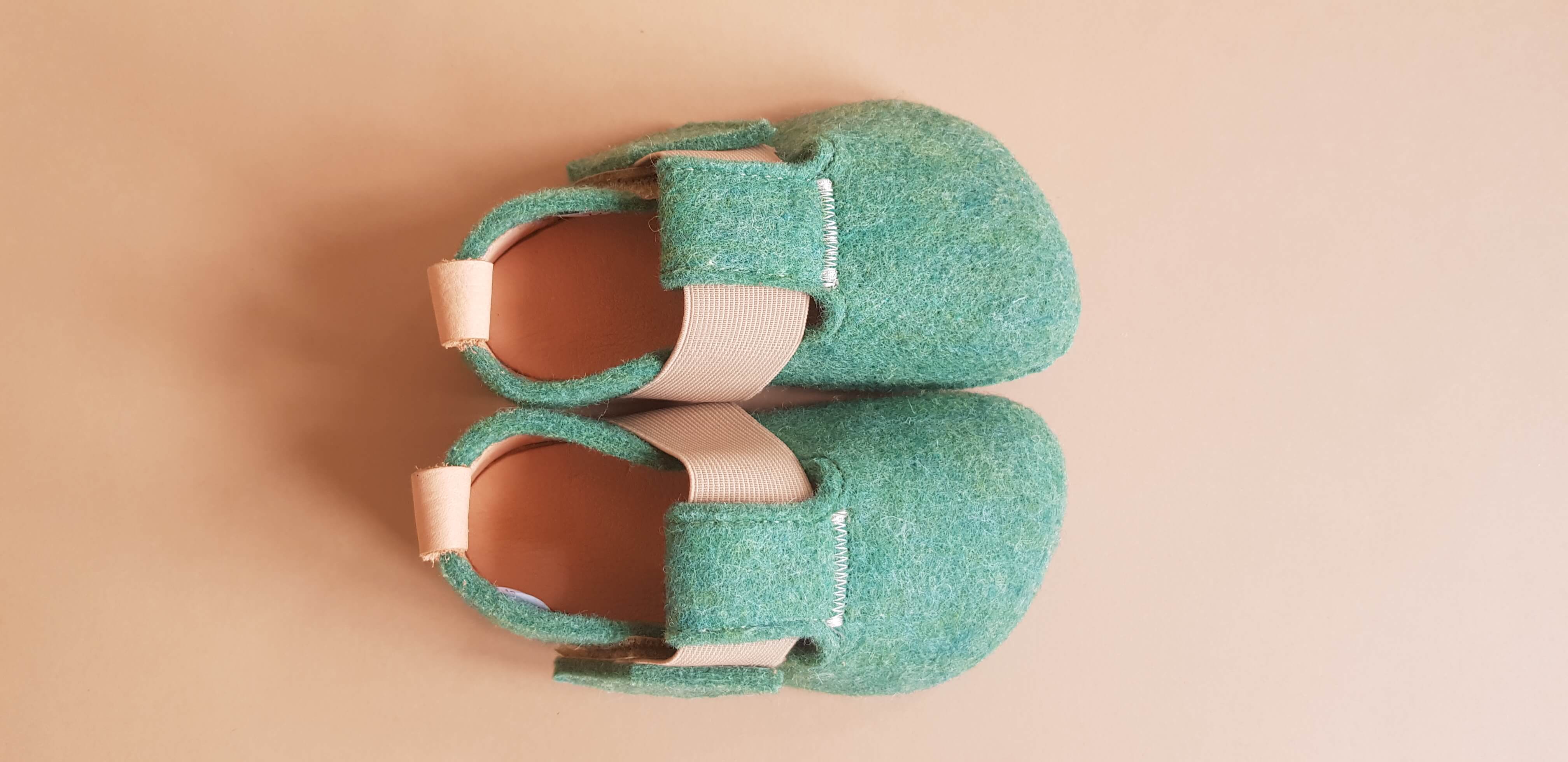 Sustainable Barefoot Slippers - Wool Green